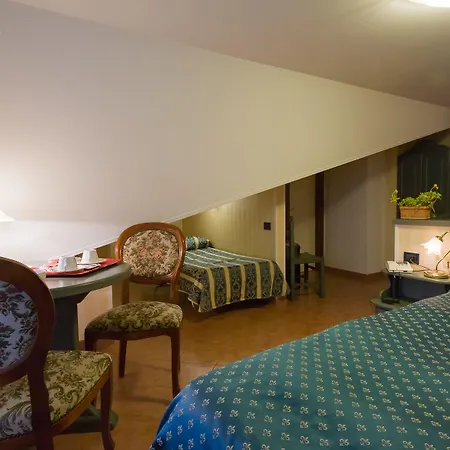 Hotel Louis Ii Ciampino