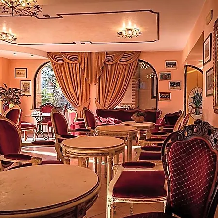 Hotel Louis Ii 3*