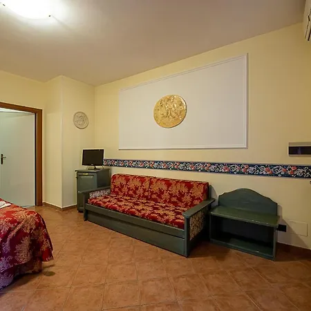 Louis Ii Hotel 3*