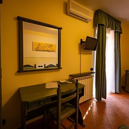 Hotel Louis Ii Ciampino