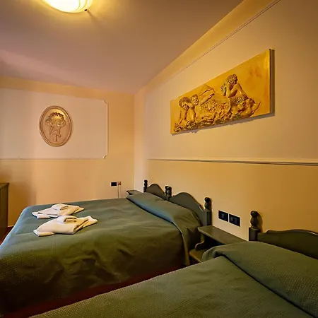 Louis Ii Hotel 3*