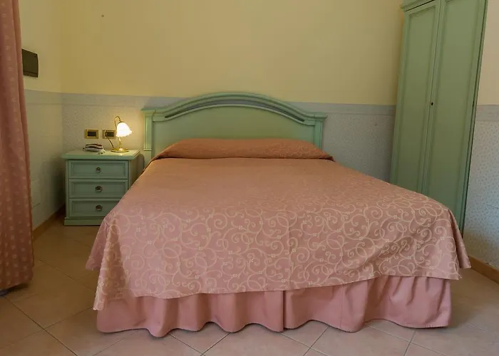 Hotel Louis Ii Ciampino