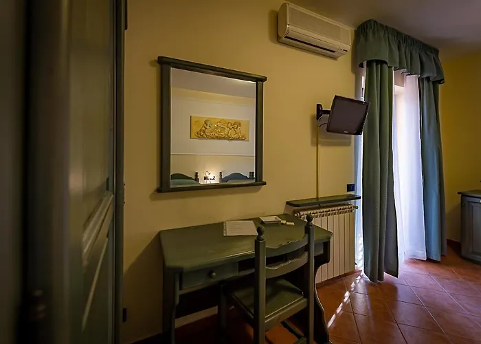 Louis Ii Hotel