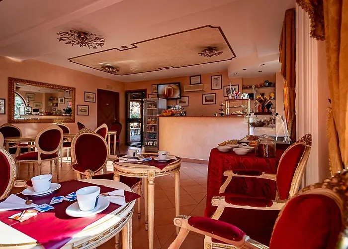 Louis Ii Hotel